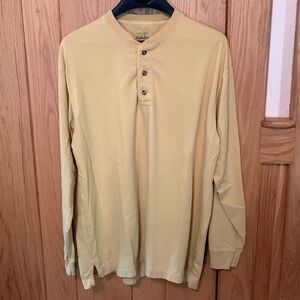 Men’s Cabela’s cotton long sleeve shirt.